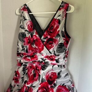 Robbie Bee Red and Black Floral Dress